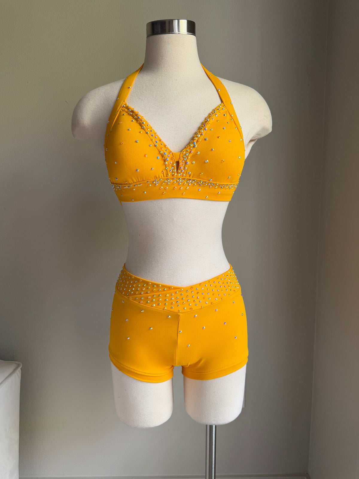Matte Warm Yellow Triangle Top & V-Short Set With Stones - Small