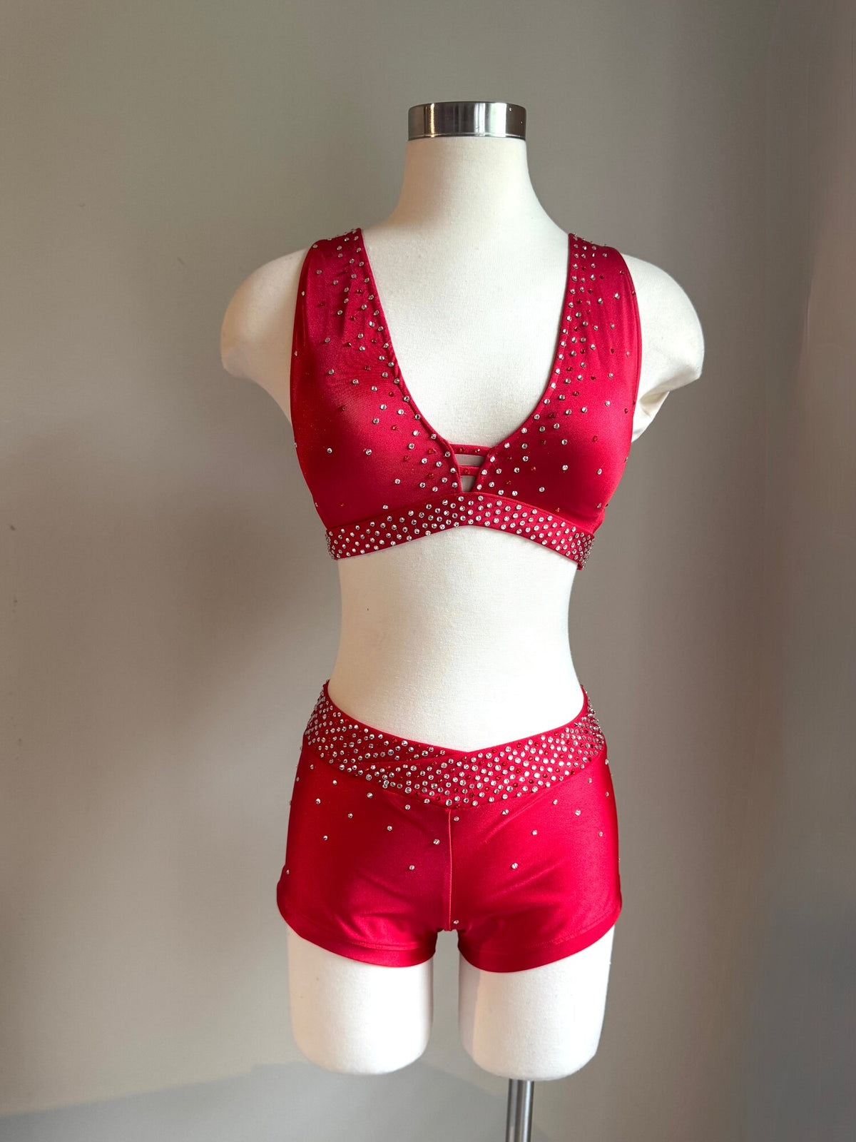 Red Side Cutout Audition Set - Small