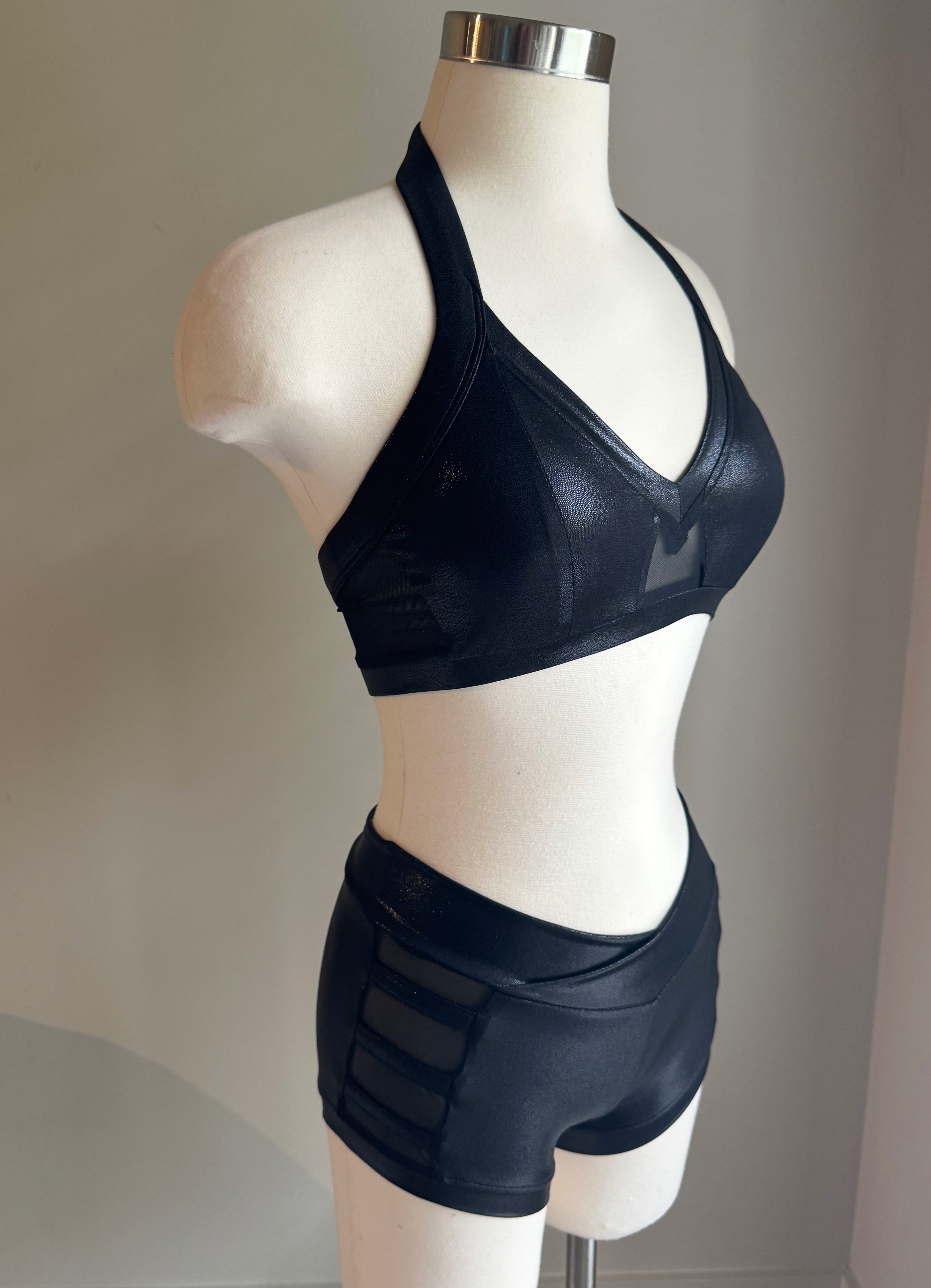 Metallic Black Sweetheart Mesh Detail Set - Small