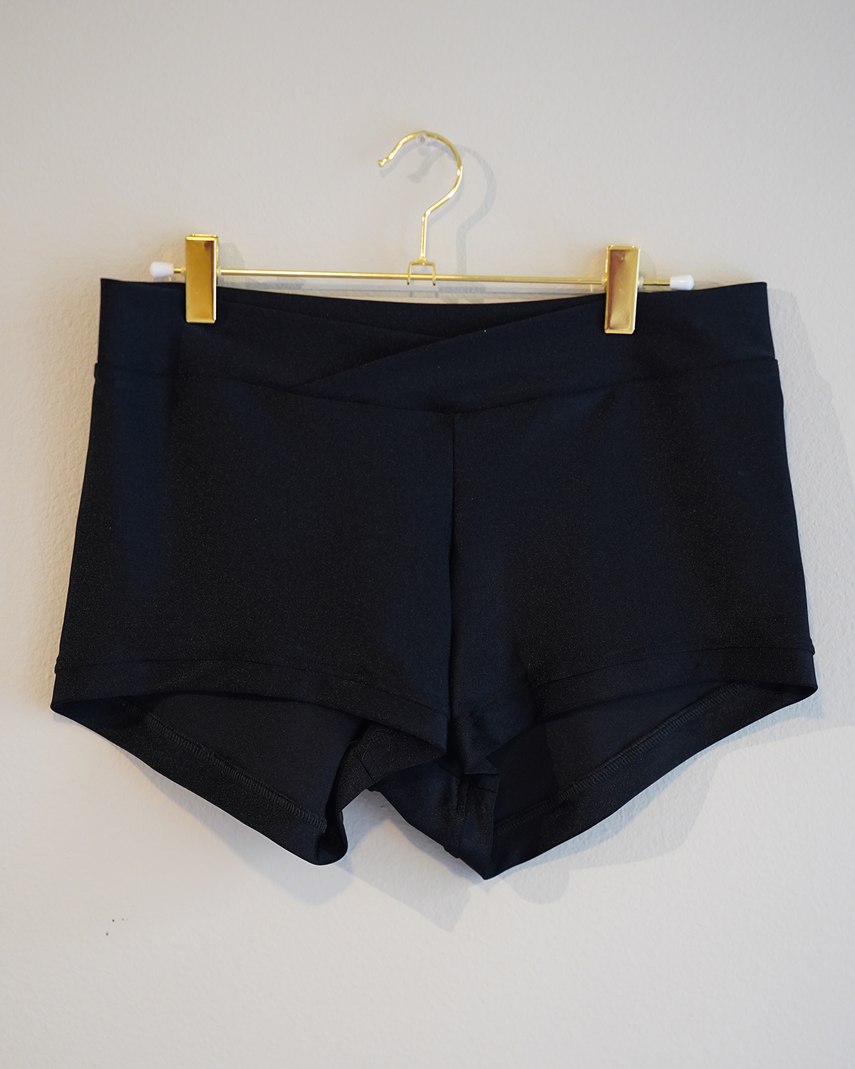 Black V Short - Medium/Large